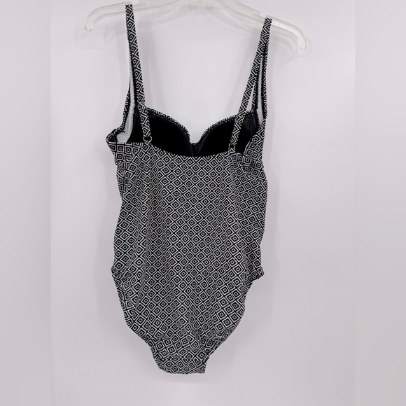 Alisha Levine one piece swim -Size 10 - Picture 2 of 6